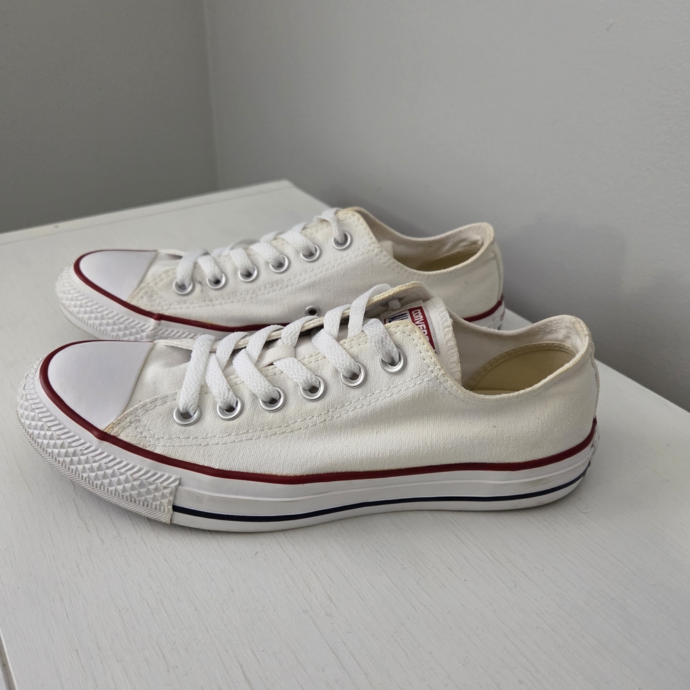 Converse Chuck Taylor All Star Low Top Sneakers